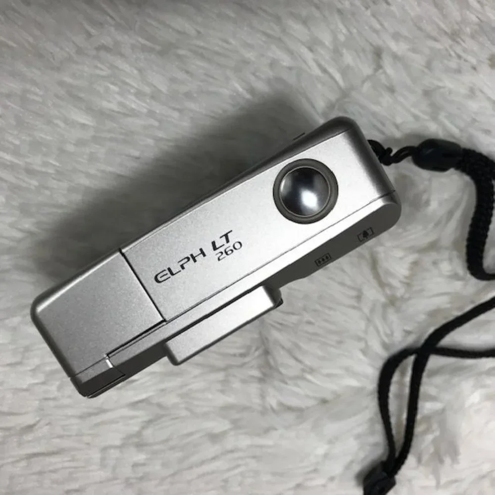 Canon ELPH LT 260 Advanced Photo System Camera w/ Case